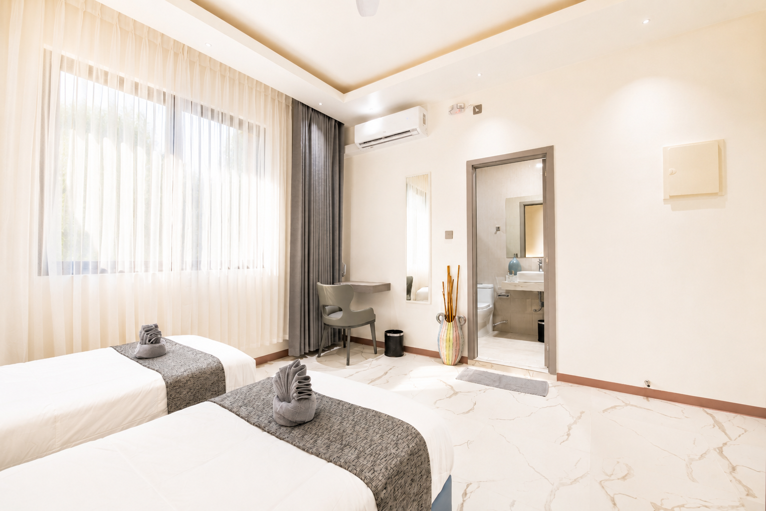 Premium Double Room photo 4 at Opal Oasis